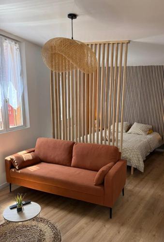 Joigny Apartment | Cocon Écorce & Mandarine