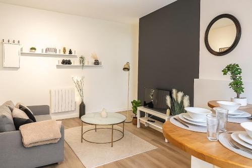 Saint-Rambert Apartment | Cocon rénové proche île barbe