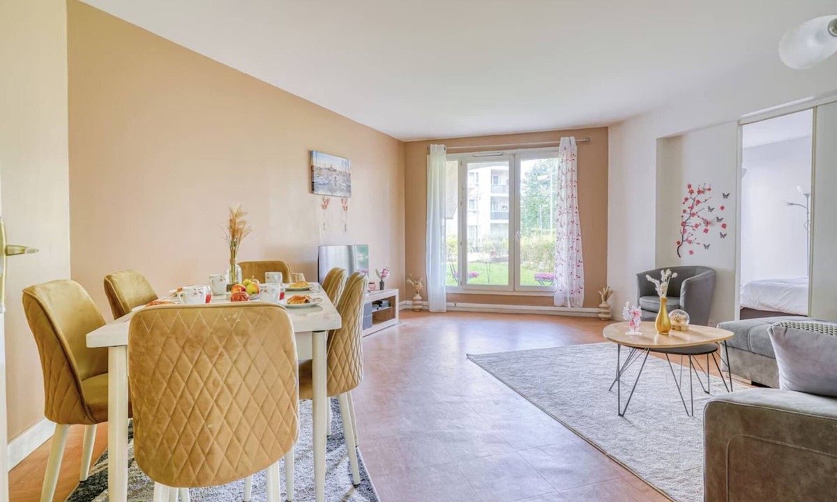 L'Hay-les-Roses Apartment | cocon roseraie