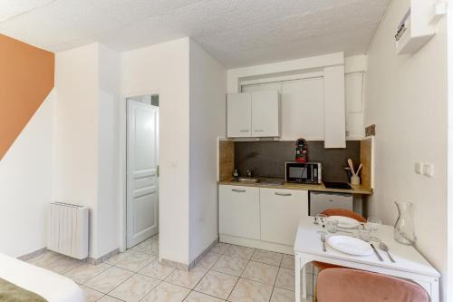 Neris-les-Bains Apartment | Cocon Thermal - Proche des Thermes