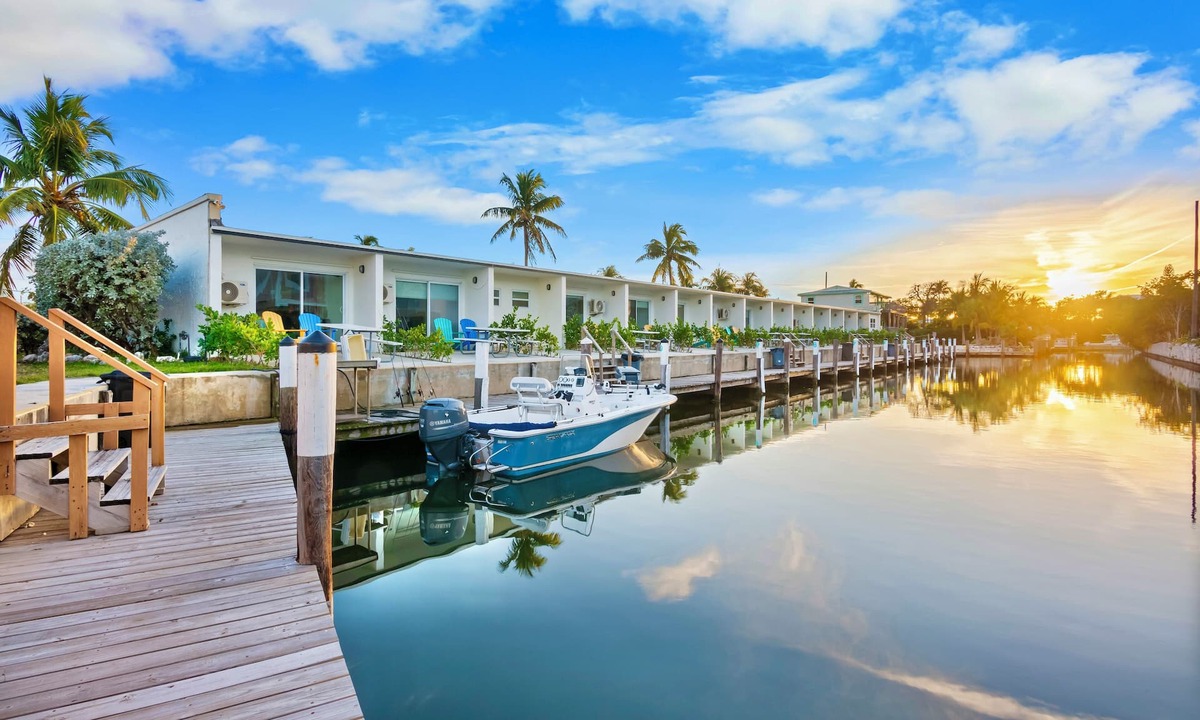 Marathon Hotel | Coconut Cay Resort & Marina