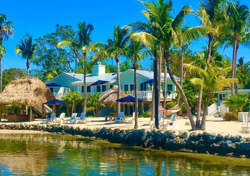 Tavernier Hotel | Coconut Palm Inn