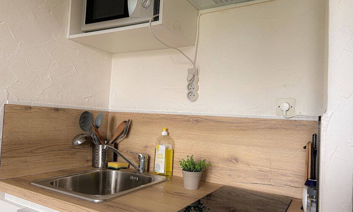 Valenciennes Apartment | Cocoon - Tramway 2min - Ideal for business trips