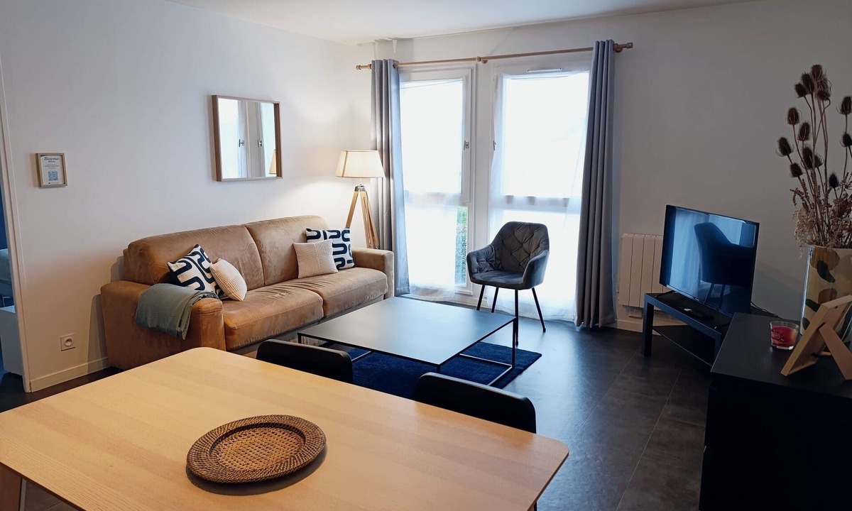 La Madeleine Apartment | Coeur Courrouze - Appartement 2 chambres avec parking