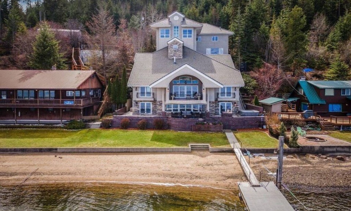 Coeur d'Alene House | Coeur d'Alene Lakefront Retreat