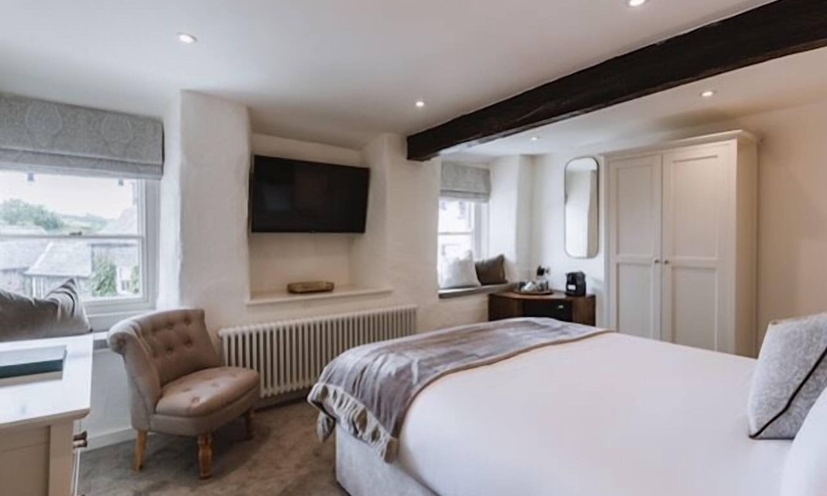 Cartmel Bed & Breakfast | Coffee & Stays at Cartmel Square