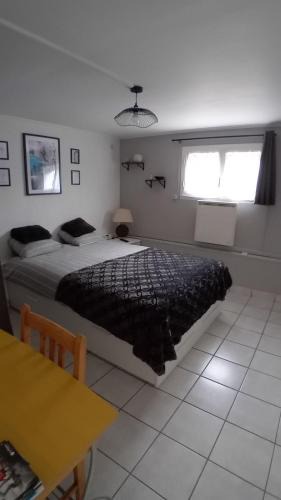 Pont-du-Chateau Apartment | coin tranquille