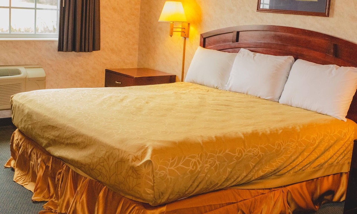 Colfax House | Colfax inn by Marifah