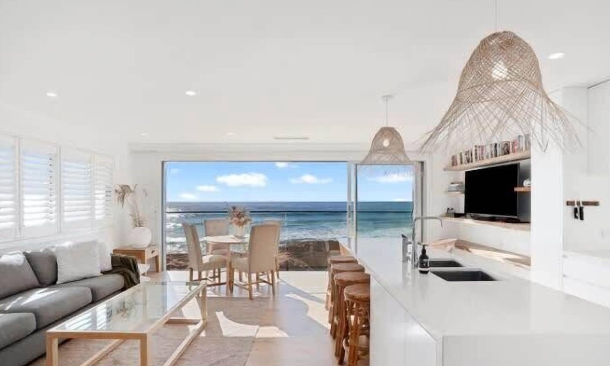 Collaroy Beach Apartment | Collaroy Beachfront Escape - Views and Parking