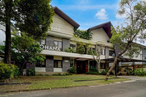Binong Hotel | Collection O near Universitas Pelita Harapan formerly Ohana Residence Karawaci