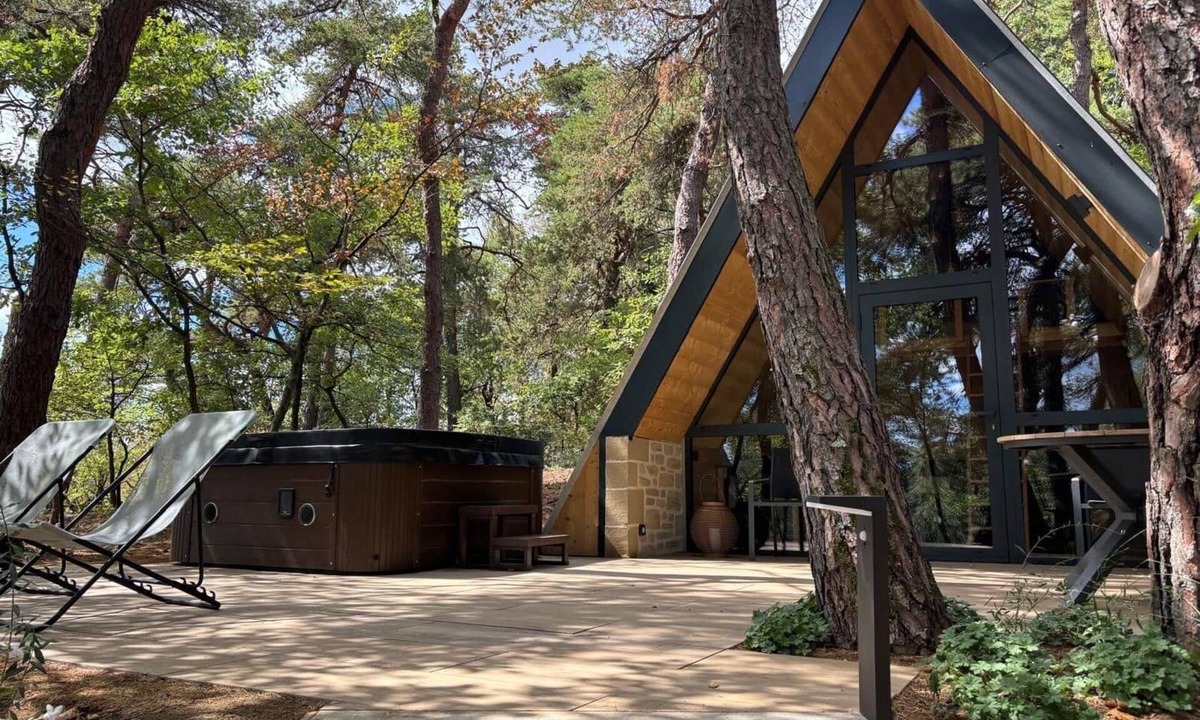 Bathernay Ski Chalet | CollinéA Chalet "CanopéA" 28 m² Private SPA