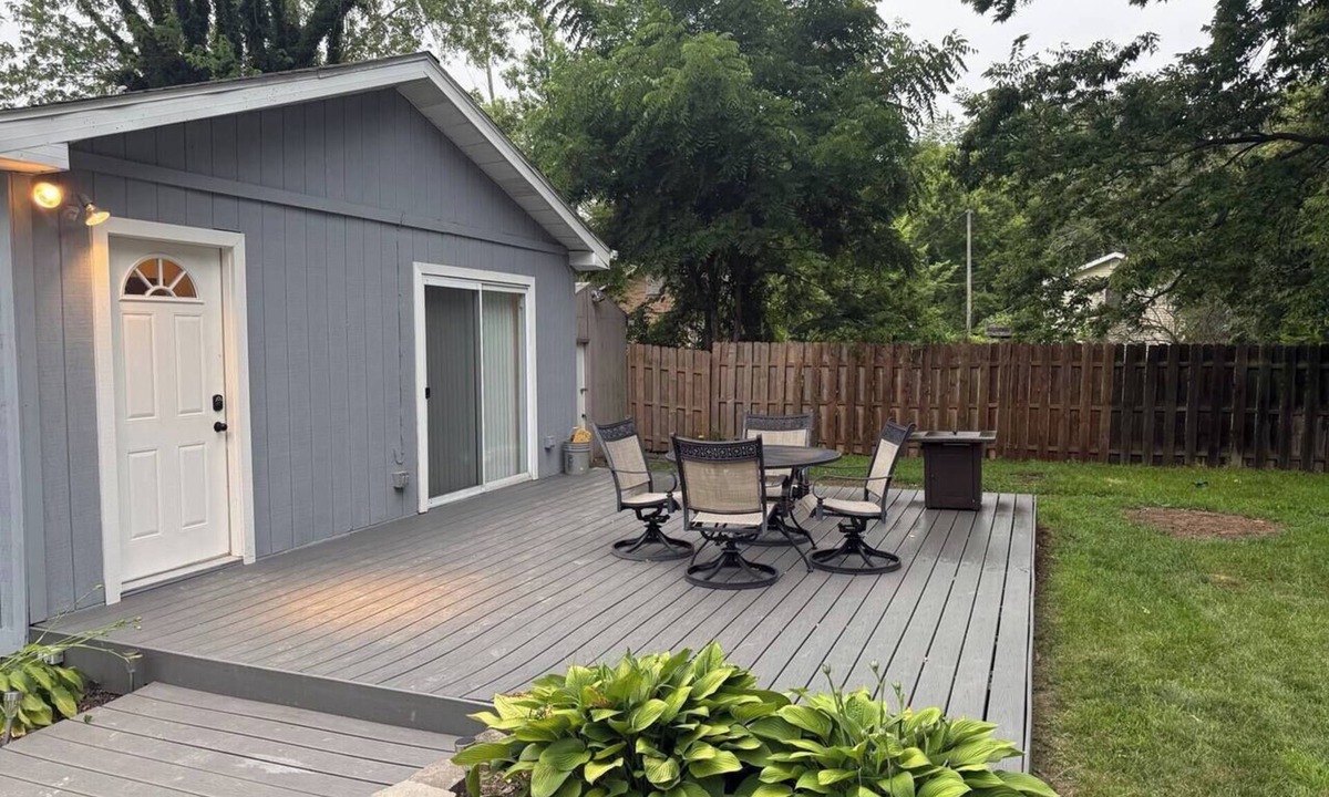 Paw Paw Lake House | Coloma Cozy Cabin