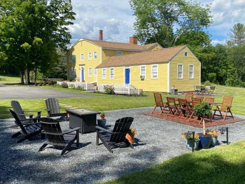 Campton Bed & Breakfast | Colonel Spencer Inn