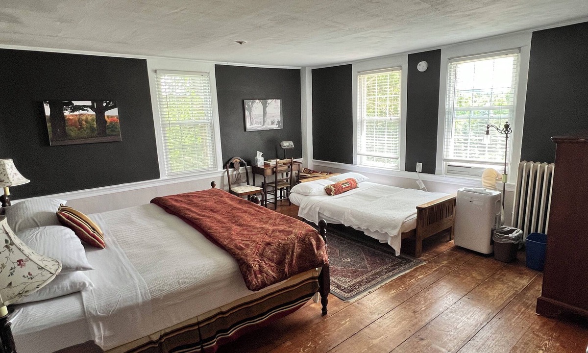 Williamsville Bed & Breakfast | Colonel Williams Inn