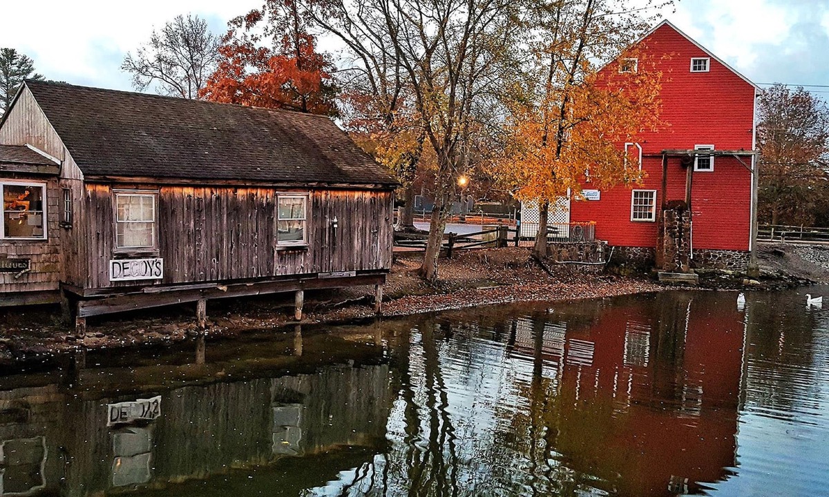 Smithville Bed & Breakfast | Colonial Inn