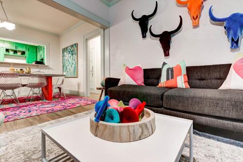 Central Oklahoma City House | Color Pop Cottage - Half mile from Plaza district