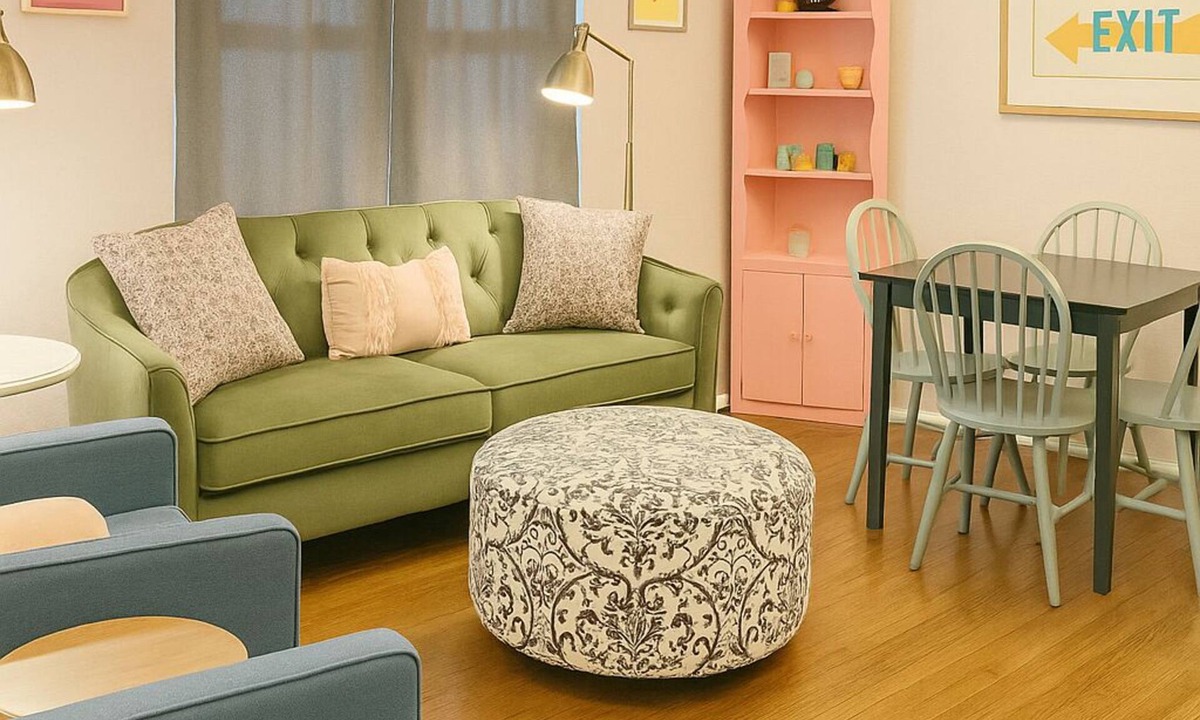 Lawrence Apartment | ★ Color Splash 2BR – Cozy, Cute Comfort, Close to KU ★