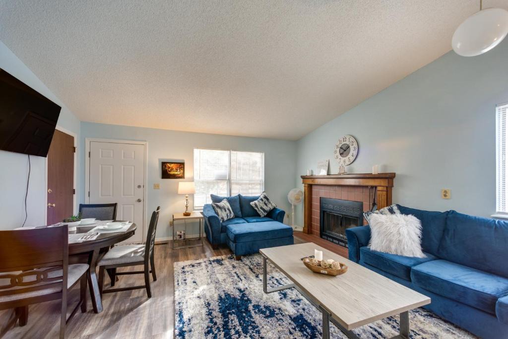 Northwest Colorado Springs House | Colorado Springs Home: Large Backyard w/Fire Pit!