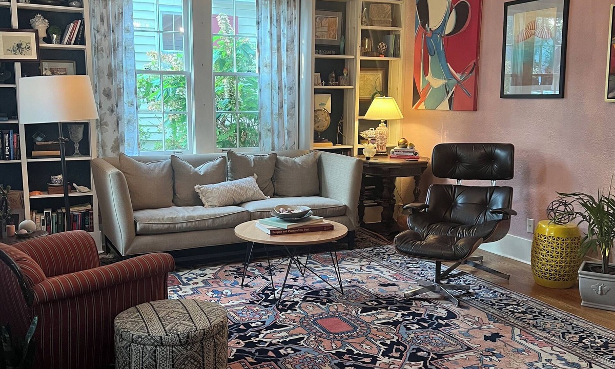 Joffre House | Colorful 2Br 2Ba home in Memphis - close to everything! Long terms stays welcome