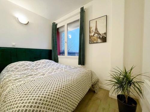 Torcy-le-Grand Apartment | Colors of life