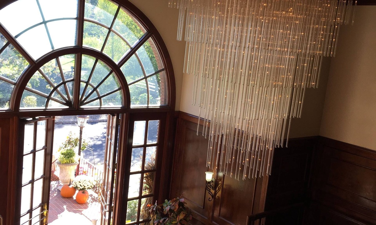 Colts Neck Hotel | Colts Neck Inn Hotel