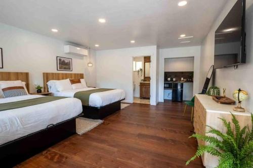 Sonora House | Columbia Cabins Cabin 8