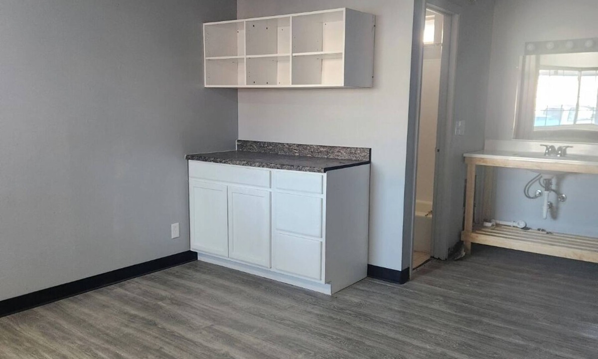 Columbus Apartment | Columbus Kansas Mico Suites