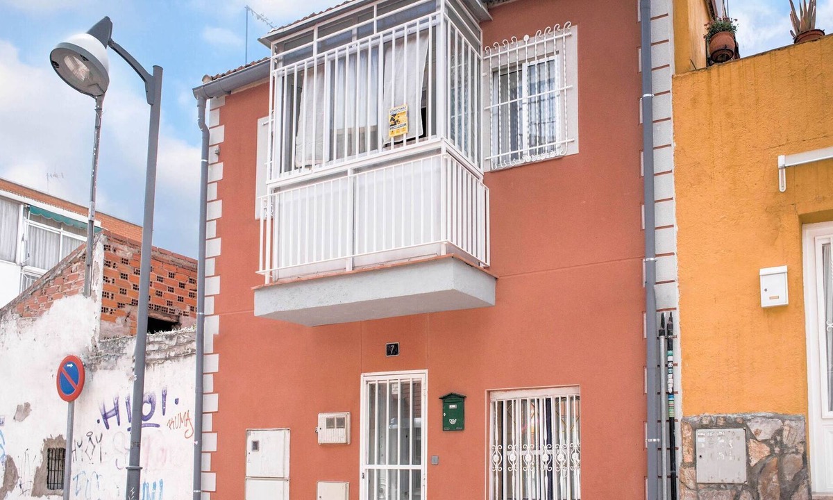 San Sebastian de los Reyes House | Comfortable holiday home in San Sebastián de los Reyes with solarium near Madrid