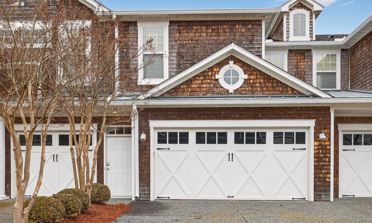 Cape Charles Condo | come enjoy this true EsCape from reality!