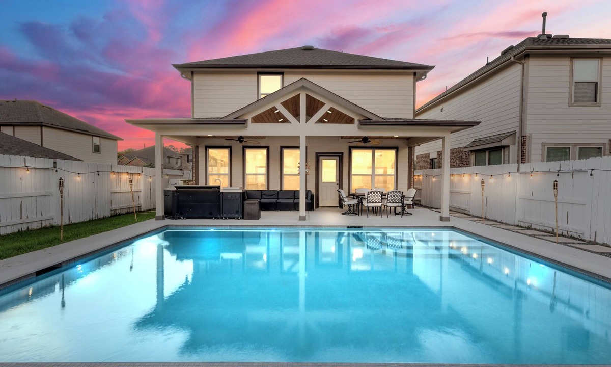 Hockley House | Come experience TropiCasa- where the pool stays sparkling, the games stay going,