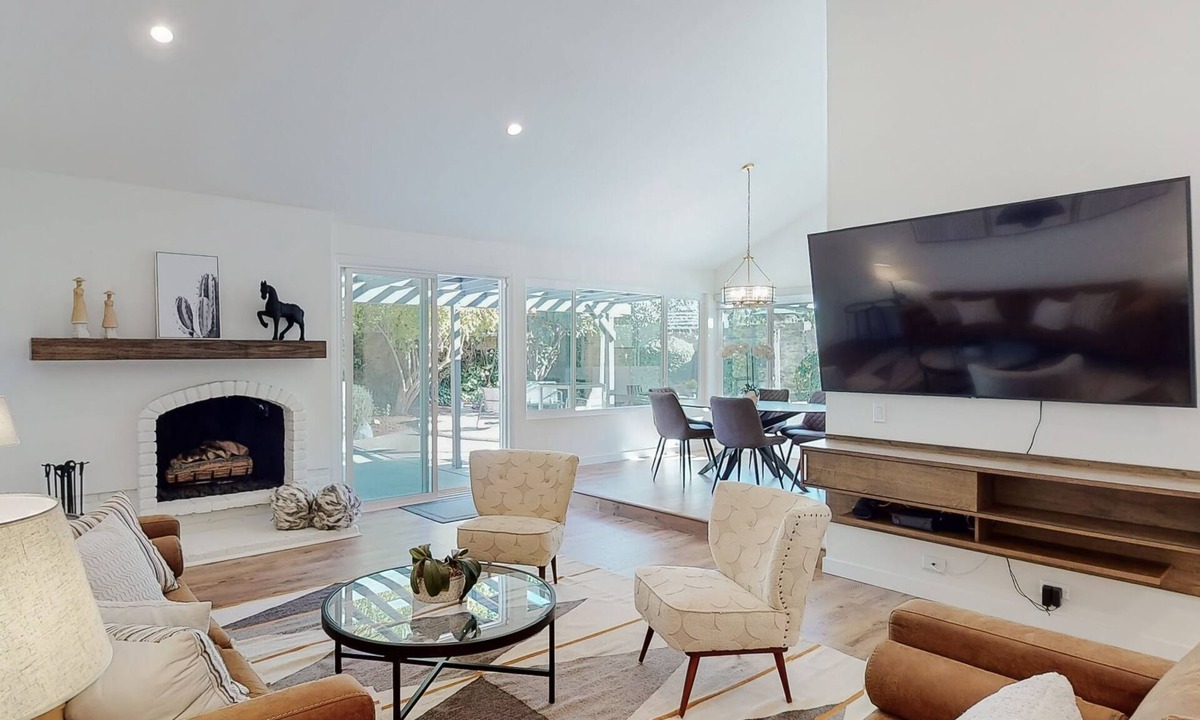 Thousand Oaks House | Come Home & Enjoy the Fruit!