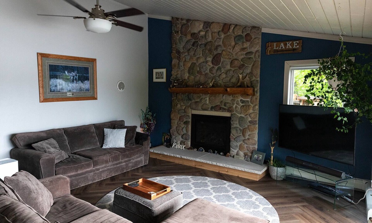 Duluth Cottage | Come relax in a Tranquil Cottage on Island Lake!
