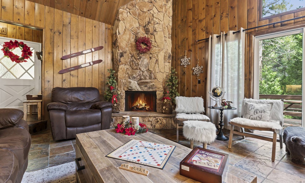 Cedar Glen Cabin | Come relax in our cozy cabin surrounded by trees! Quiet mountain getaway!