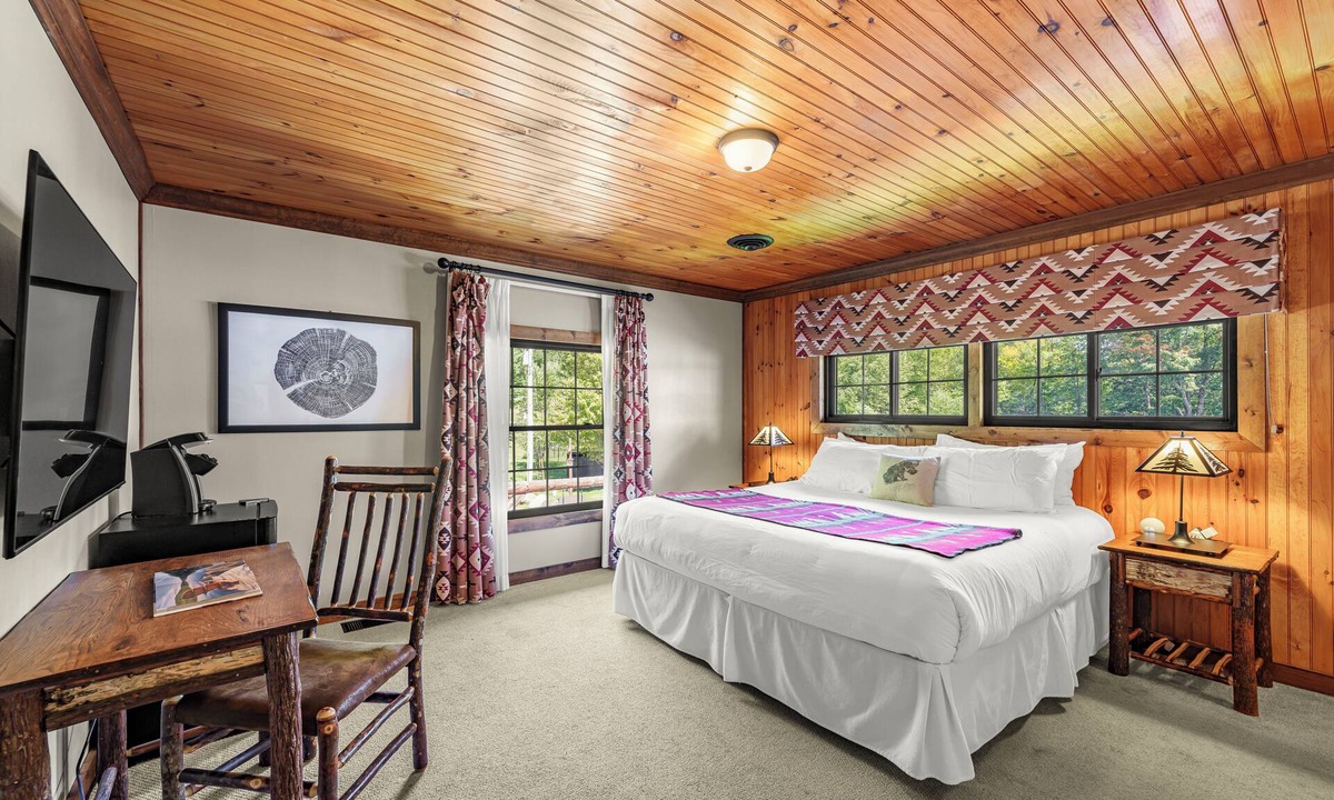 Town of Webb Condo | Come stay at Great Pines for amazing views!