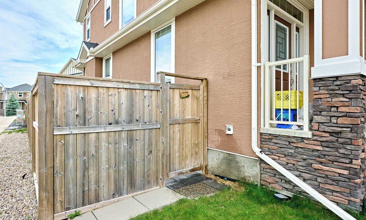 Valley Ridge House | come to Valley Ridge, Calgary’s closest community to Banff, Camore, and Cochrane