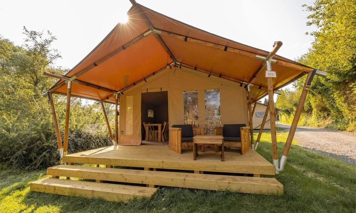 Signy-lAbbaye Apartment | Comet Glamping Tent, Ardennes