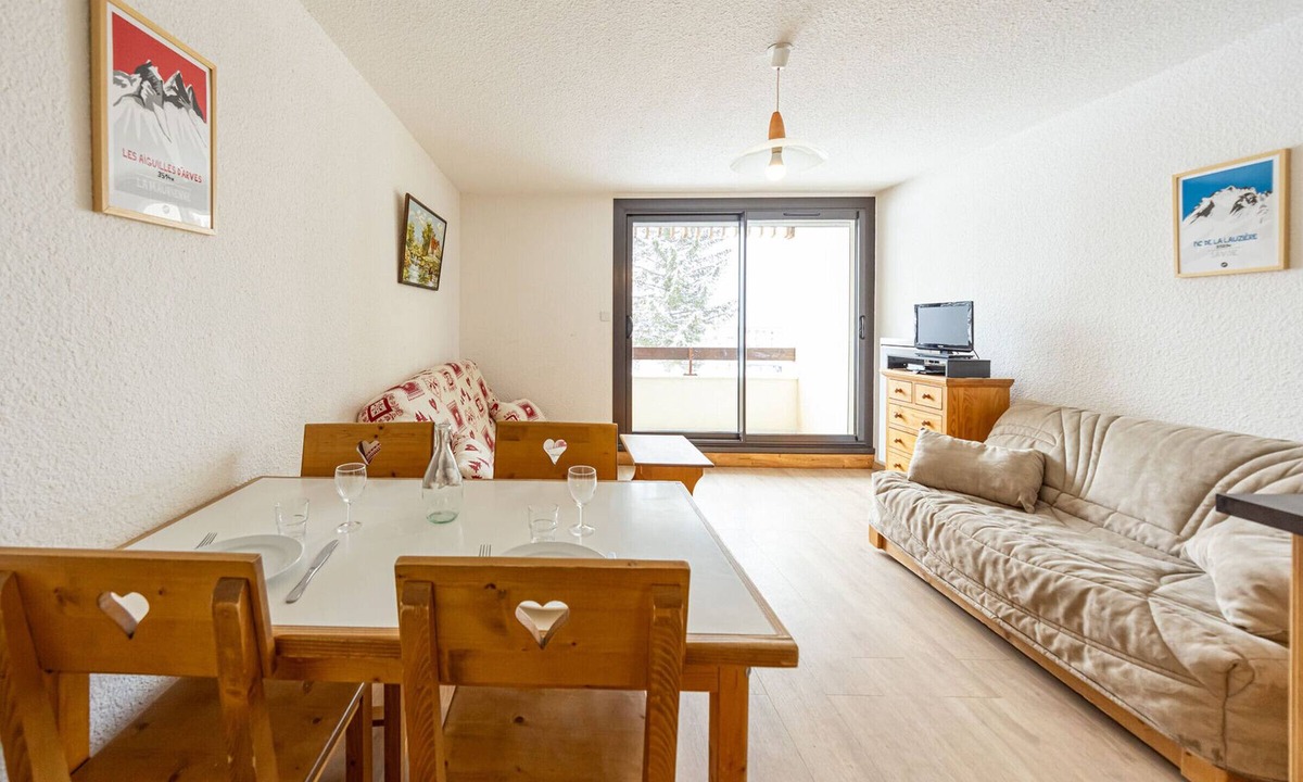 Montgellafrey Apartment | Comfortable studio at ski lift base, south balcony