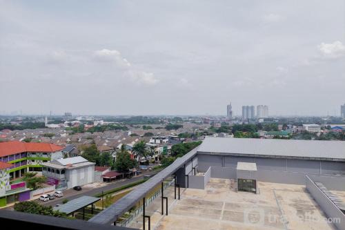 Pondok Aren Apartment | Comfort and Minimalist Studio at Embarcadero Bintaro Apartment By Travelio