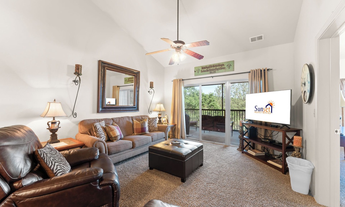 Branson West Condo | Comfort and Plenty of Space! This 3BD Unit will Feel Like Home Away from Home