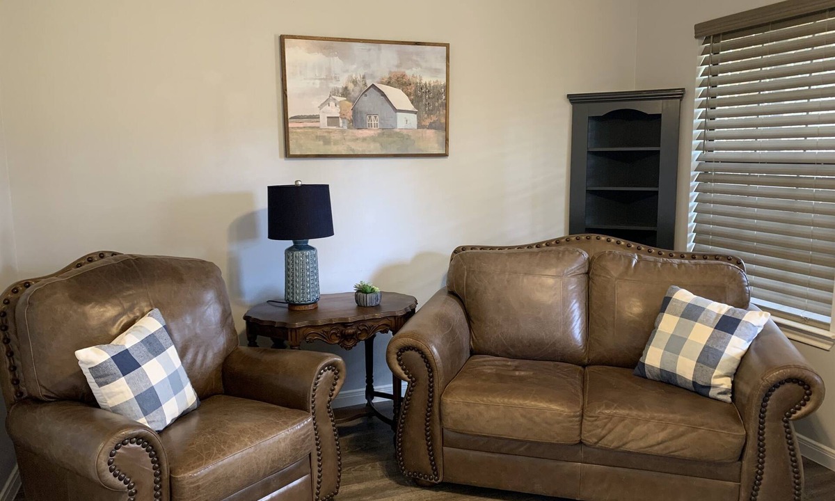 Magnolia House | Comfort & Charm - Long Term Stays Considered.