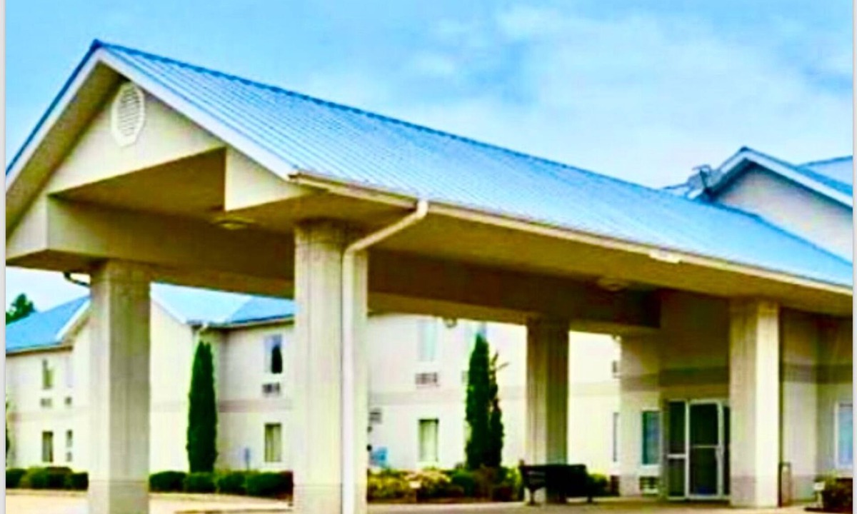 Smackover Hotel | Comfort Crest Inn