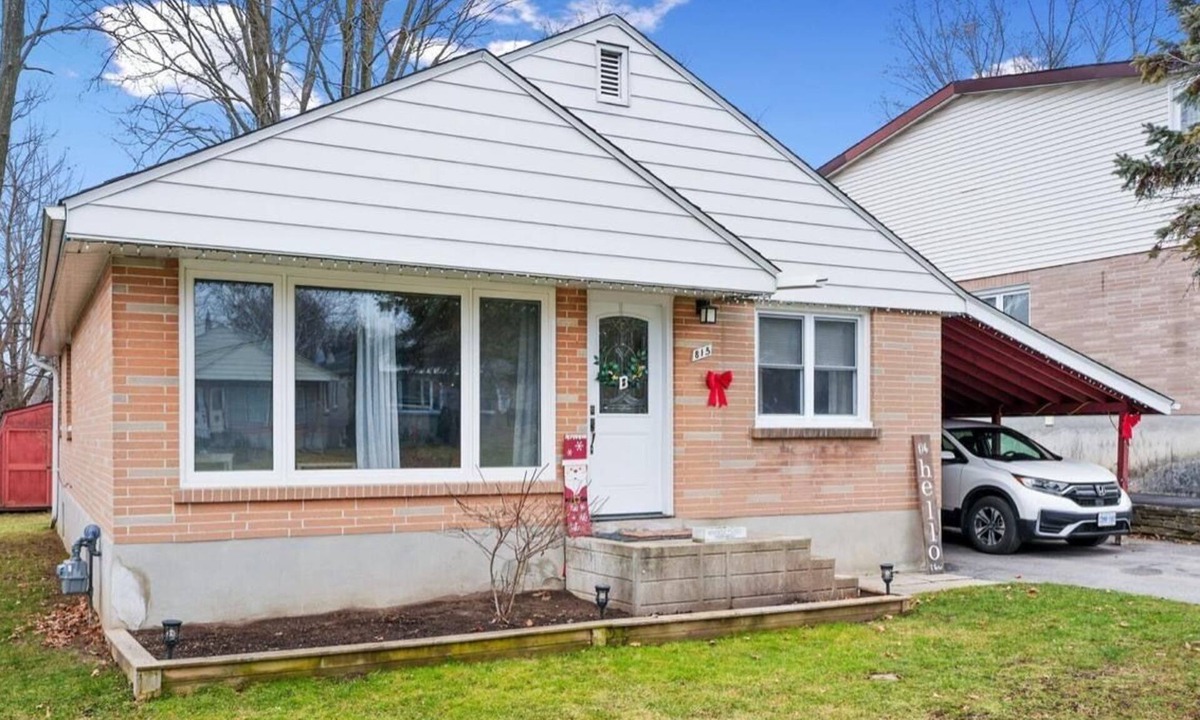 Peterborough House | Comfort First Home, Cozy, Quiet, Fully Equipped