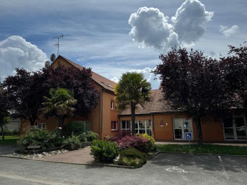 Saran Hotel | Comfort Hotel Orleans Saran