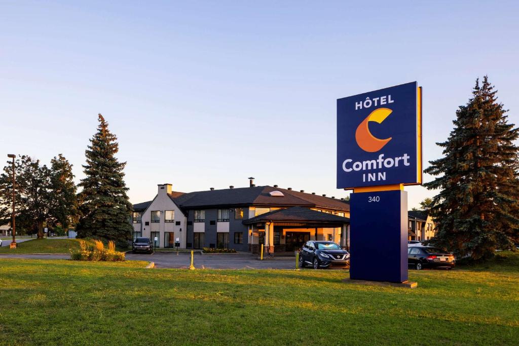 Dorval Hotel | Comfort Inn Aeroport
