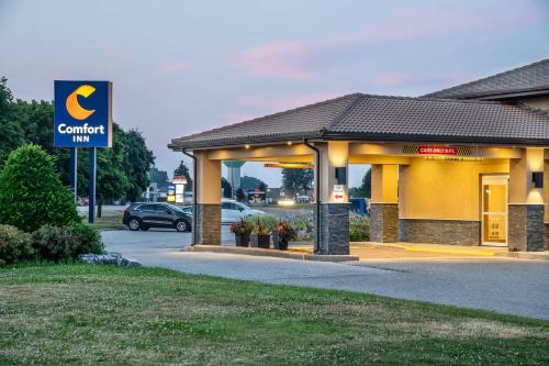 Chatham-Kent Hotel | Comfort Inn Chatham