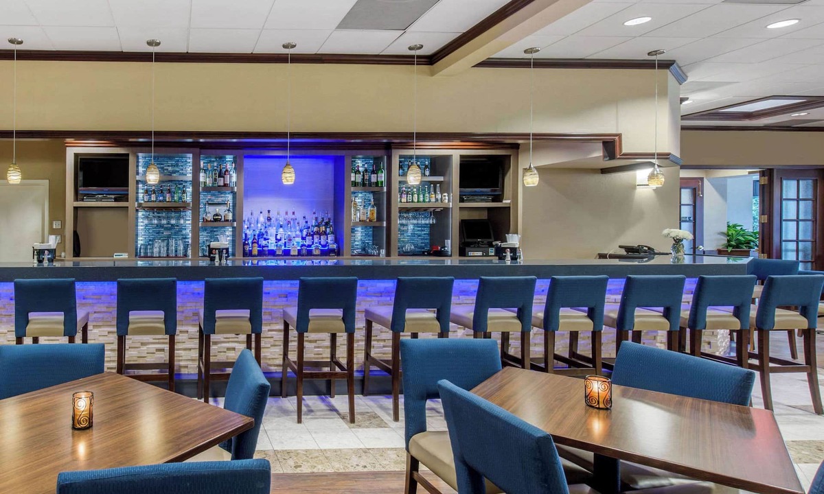 Bowie Hotel | Comfort Inn Conference Center