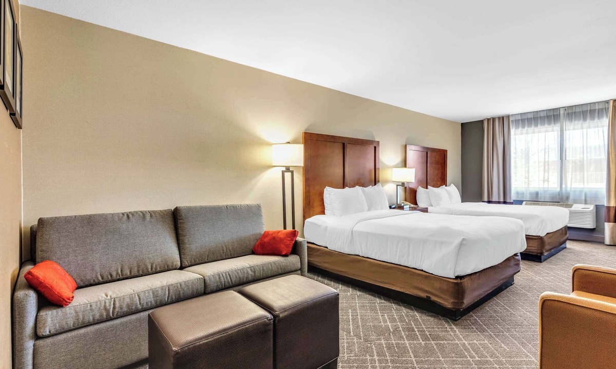 Wheat Ridge Hotel | Comfort Inn Denver West Arvada Station