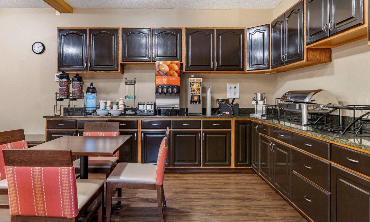 Central Business District Hotel | Comfort Inn Downtown - University Area