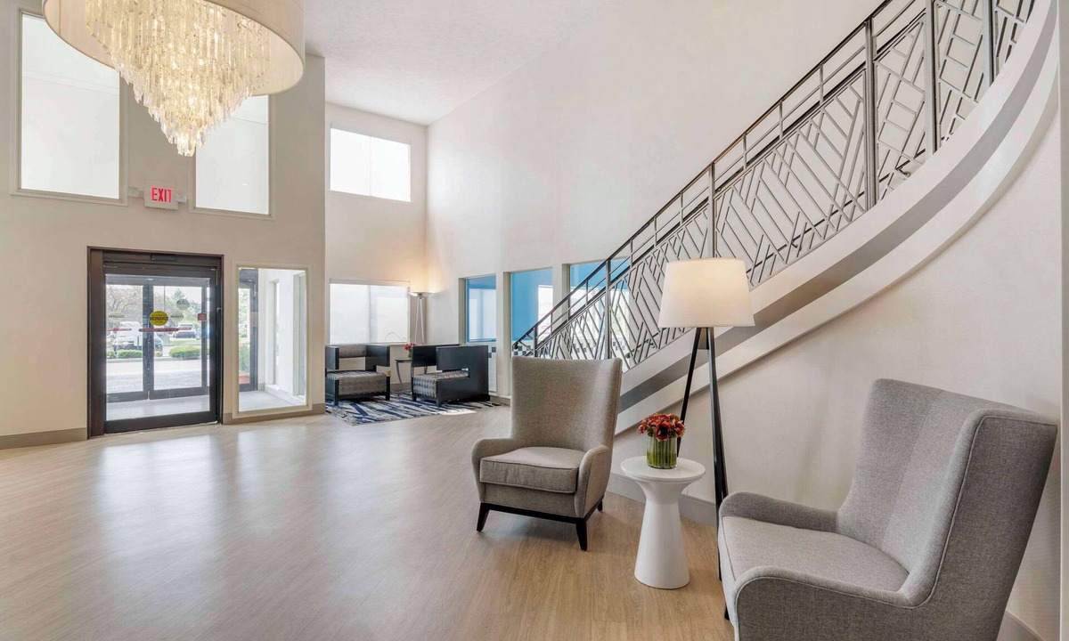 Edinburgh Hotel | Comfort Inn Edinburgh - Columbus