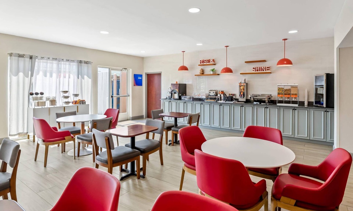 Emporia Hotel | Comfort Inn Emporia